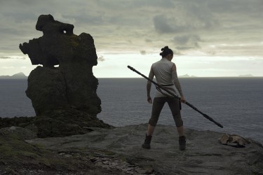 Star Wars: The Last Jedi - 22 νέες φωτογραφίες star-wars-the-last-jedi-19