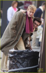 Ο Daniel Radcliffe ως Allen Ginsberg στην ταινία «Kill Your Darlings» [On Set Photos]