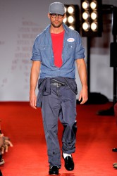 Michael Bastian S/S 2012 @ NY Fashion Week Photo 2