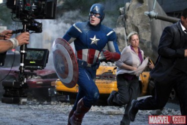  The Avengers [On Set Photos] Chris Evans/Steve Rogers / Captain America 