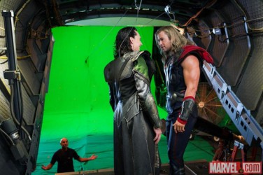 The Avengers [On Set Photos] Tom Hiddleston/Loki & Chris Hemsworth/Thor
