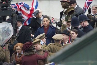 Φωτογραφία από τα γυρίσματα της ταινίας Wonder Woman στην Λονδίνο.